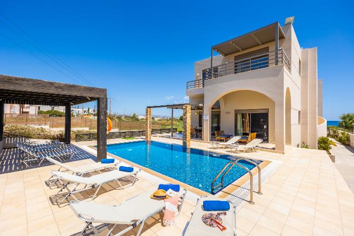 Villa Blue Wave Tessera