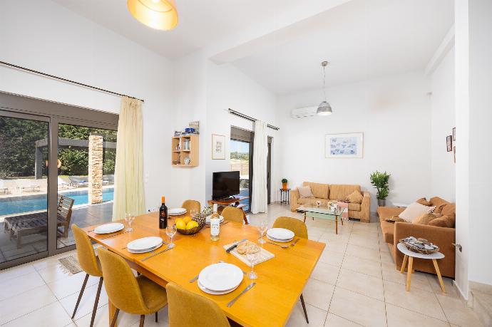 Villa Blue Wave Tessera