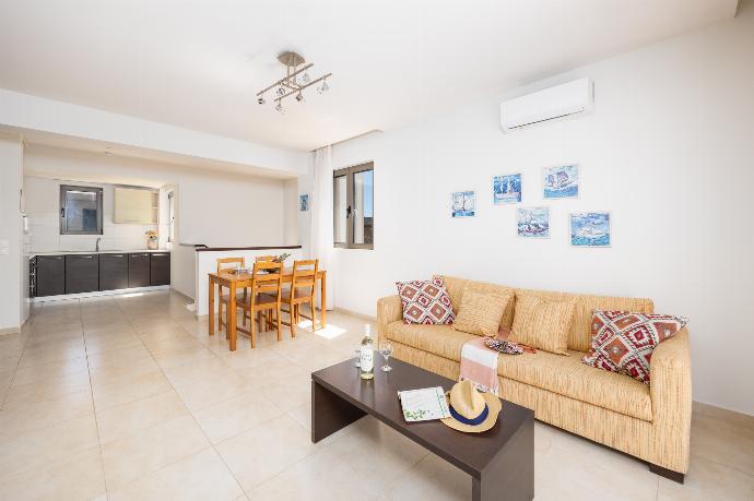 Villa Blue Wave Tessera