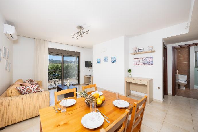 Villa Blue Wave Tessera