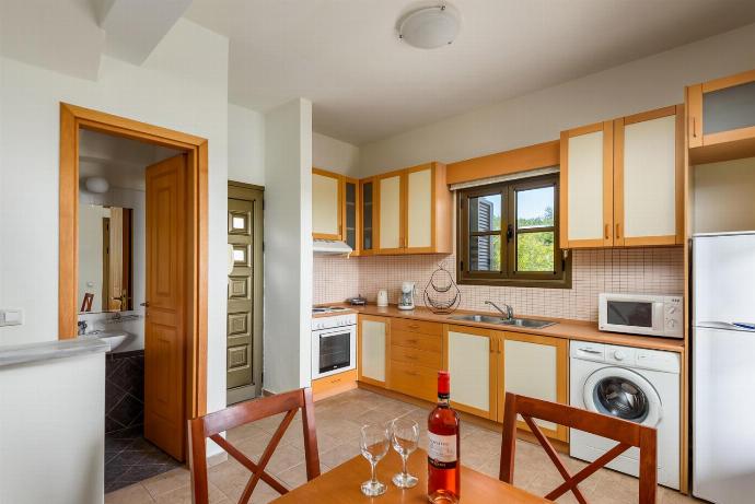  . - Villa Athina . (Photo Gallery) }}