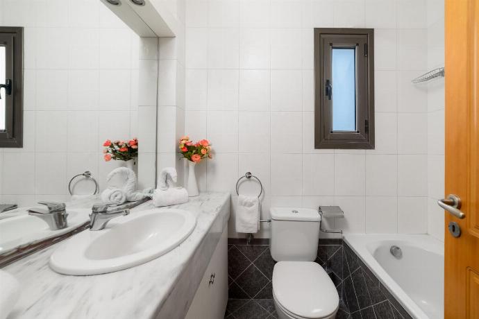  . - Villa Athina . (Photo Gallery) }}