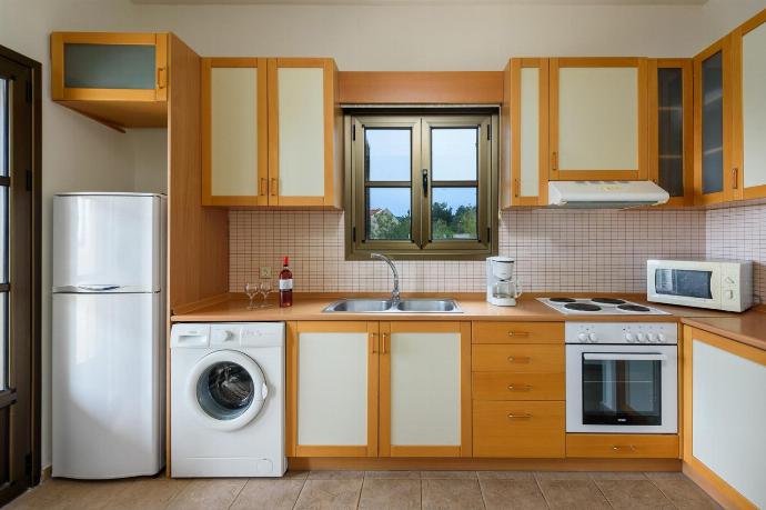  . - Villa Athina . (Photo Gallery) }}