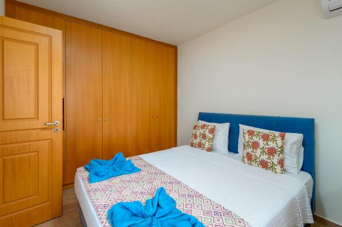  . - Villa Athina . (Photo Gallery) }}