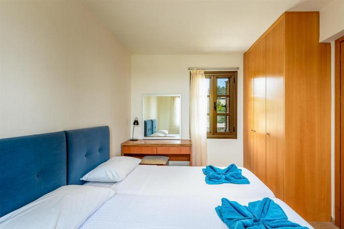  . - Villa Athina . (Photo Gallery) }}