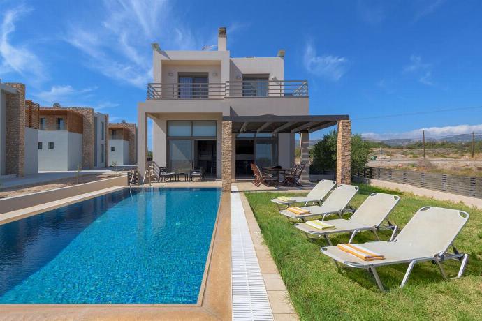  . - Villa Blue Wave Tria . (Photo Gallery) }}