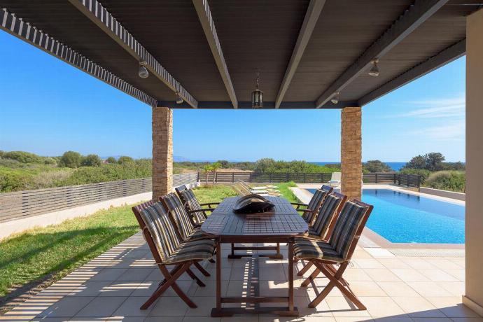  . - Villa Blue Wave Tria . (Photo Gallery) }}
