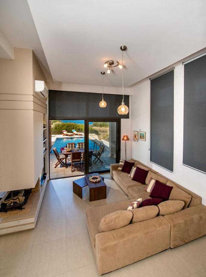  . - Villa Blue Wave Tria . (Photo Gallery) }}