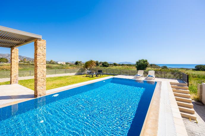 Villa Blue Wave Tria