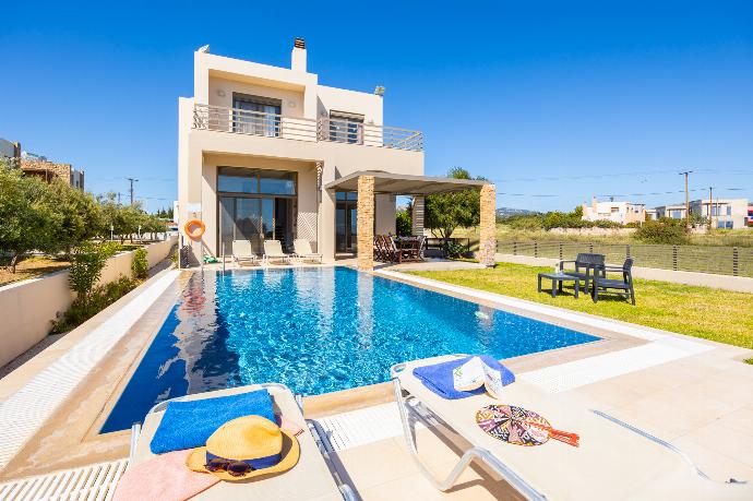 Villa Blue Wave Tria