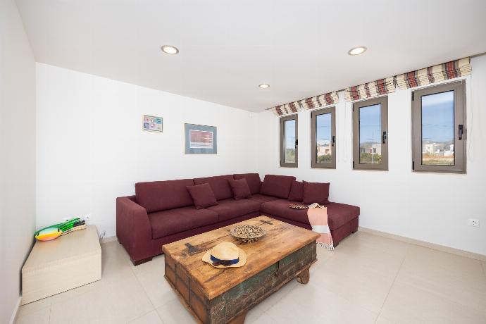Villa Blue Wave Tria