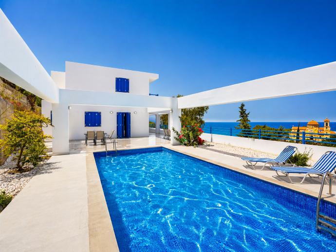  . - Villa Eagles Nest . (Fotogalerie) }}