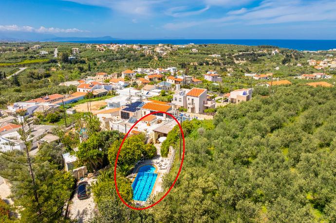 Aerial view showing location of villa . - Villa Anta . (Photo Gallery) }}