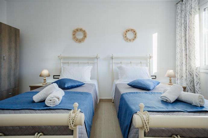  . - Villa Mazzeto Casa Alonia . (Photo Gallery) }}