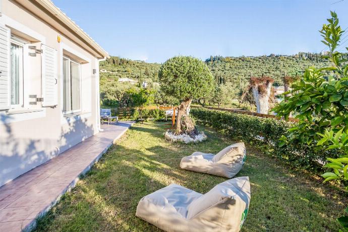  . - Villa Mazzeto Casa Alonia . (Photo Gallery) }}