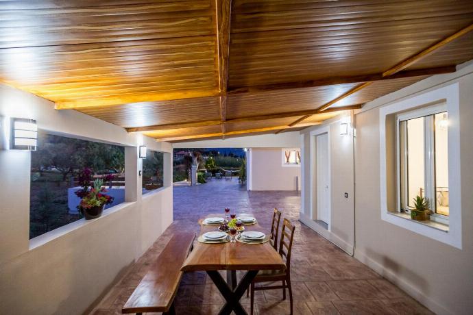  . - Villa Mazzeto Casa Alonia . (Photo Gallery) }}