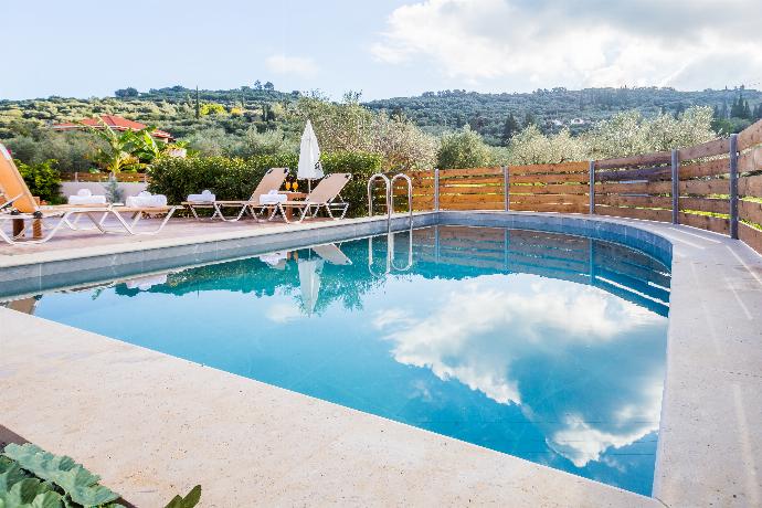  . - Villa Mazzeto Casa Alonia . (Photo Gallery) }}