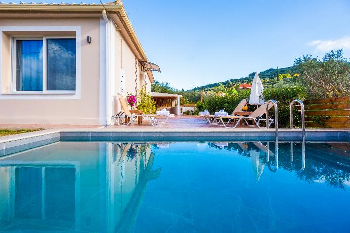  . - Villa Mazzeto Casa Alonia . (Photo Gallery) }}