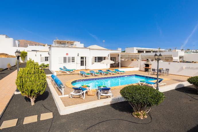 Beautiful villa with private pool and terrace . - Villa Temuime . (Photo Gallery) }}