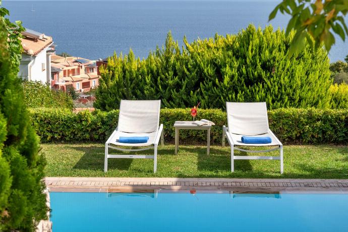  . - Villa Kyklamino . (Photo Gallery) }}