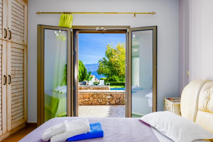  . - Villa Kyklamino . (Photo Gallery) }}