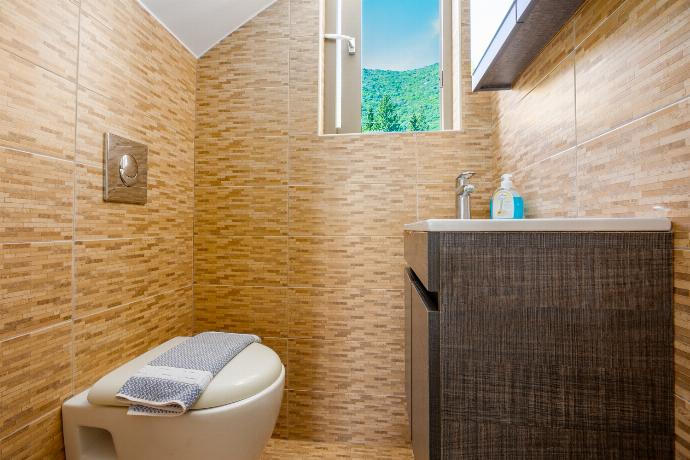  . - Villa Kyklamino . (Photo Gallery) }}