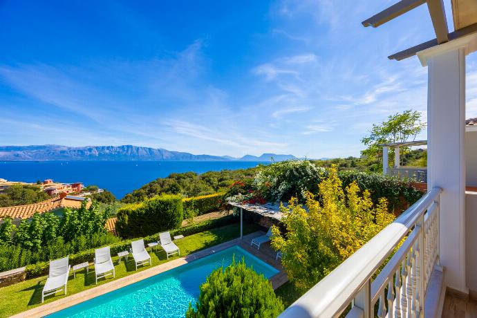  . - Villa Kyklamino . (Photo Gallery) }}