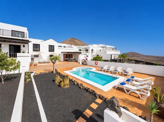 Beautiful villa with private pool and terrace with sea views . - Villa Valiente . (Galería de imágenes) }}
