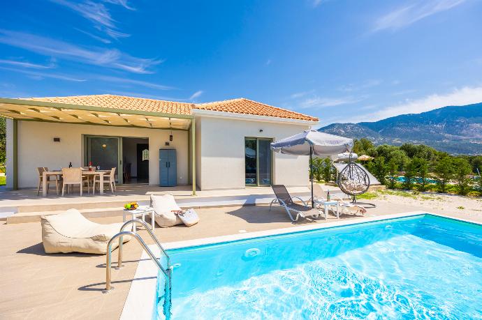  . - Villa Tania Ena . (Photo Gallery) }}