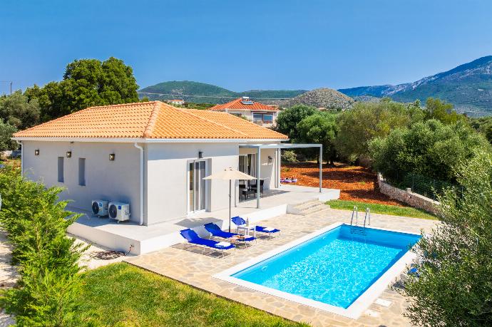  . - Villa Tania Dio . (Photo Gallery) }}