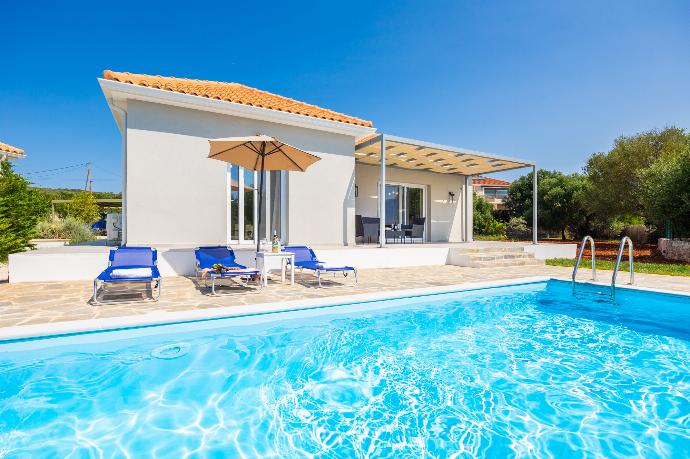  . - Villa Tania Dio . (Photo Gallery) }}