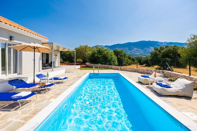  . - Villa Tania Dio . (Photo Gallery) }}