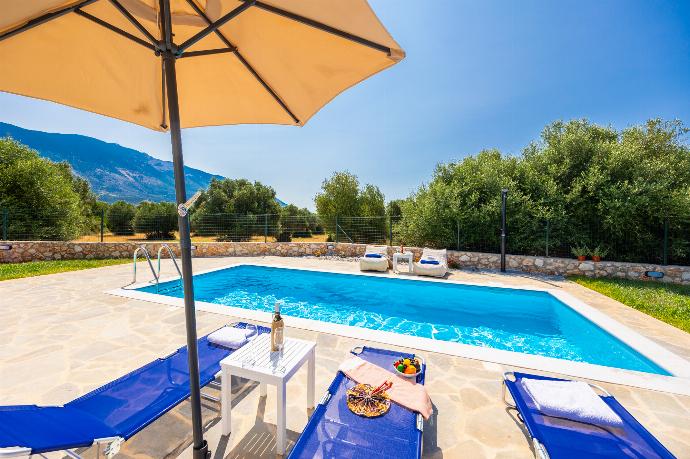  . - Villa Tania Dio . (Photo Gallery) }}