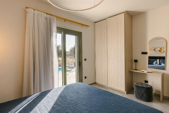  . - Villa Tania Dio . (Photo Gallery) }}