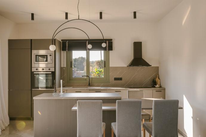  . - Villa Tania Dio . (Photo Gallery) }}
