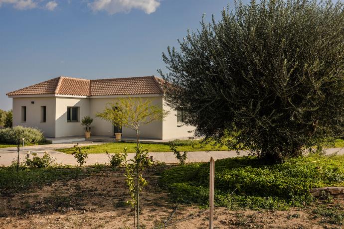 , . - Villa Tania Dio . (Photo Gallery) }}