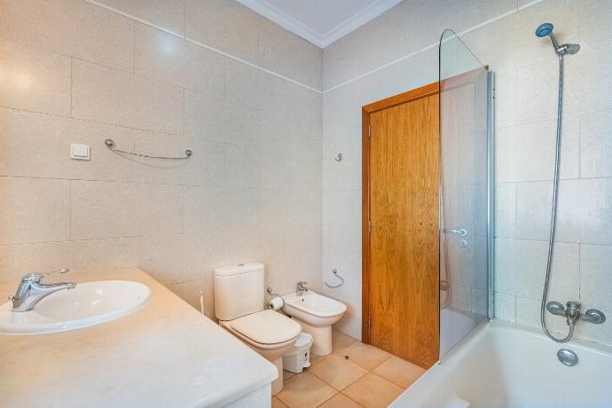 , . - Villa Coute Real . (Photo Gallery) }}
