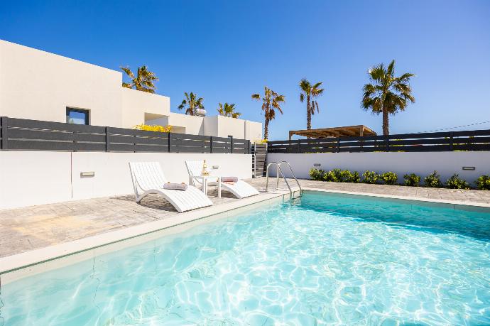 Villa Salty Sun 1