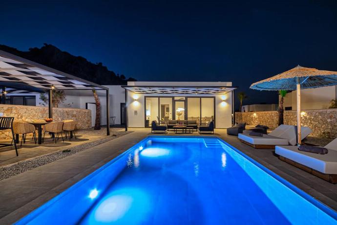  . - Villa 11 Satori . (Photo Gallery) }}