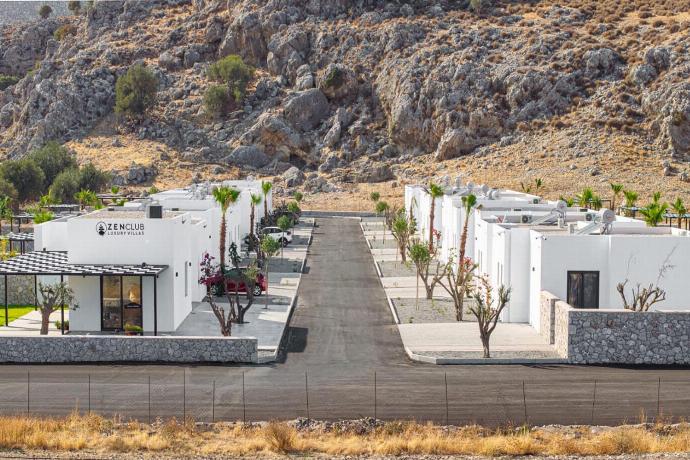  . - Villa 11 Satori . (Photo Gallery) }}
