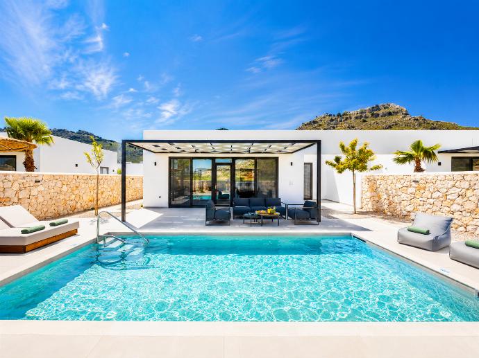 Beautiful villa with private pool and terrace . - Villa 11 Satori . (Photo Gallery) }}