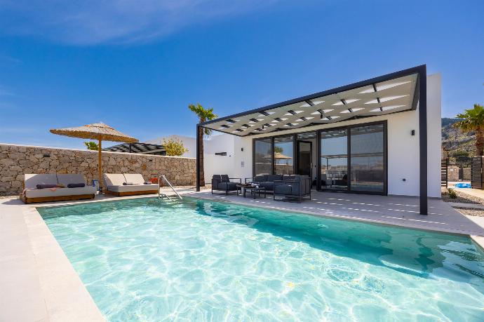 Beautiful villa with private pool and terrace . - Villa 12 Chado . (Photo Gallery) }}