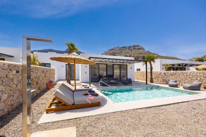 Beautiful villa with private pool and terrace . - Villa 12 Chado . (Photo Gallery) }}