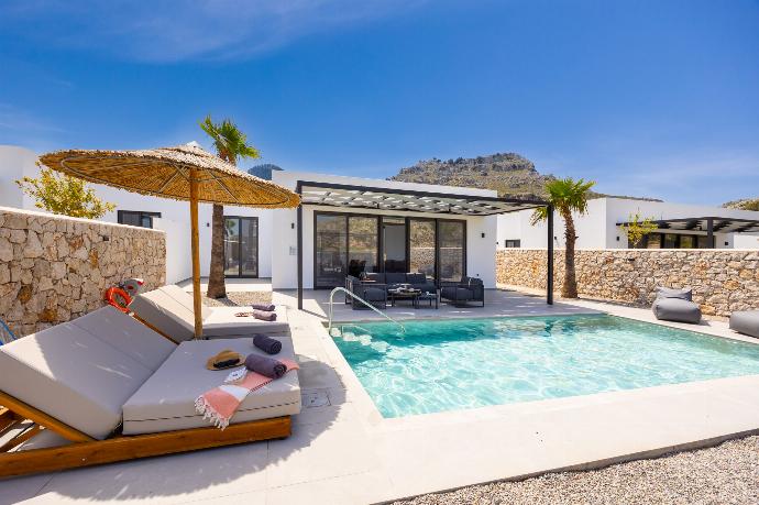 Beautiful villa with private pool and terrace . - Villa 12 Chado . (Photo Gallery) }}