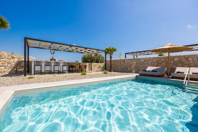 Private pool and terrace . - Villa 13 Zendo . (Galería de imágenes) }}