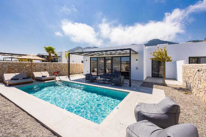 Beautiful villa with private pool and terrace . - Villa 13 Zendo . (Galería de imágenes) }}