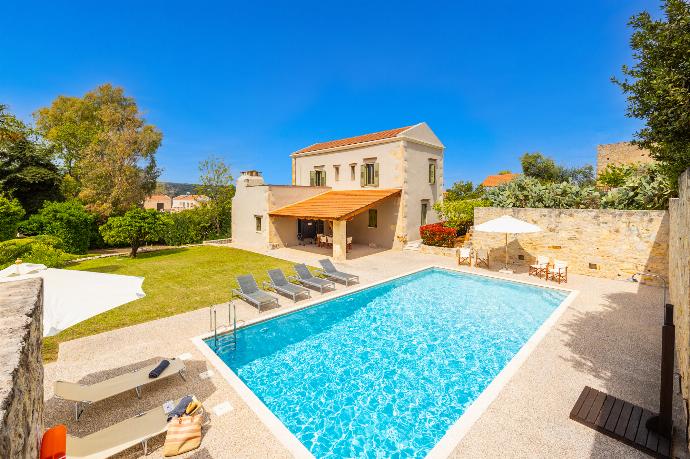 ,Beautiful villa with private pool, terrace, and garden . - Villa Nafsika . (Photo Gallery) }}