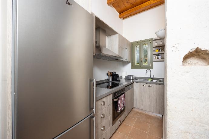 Main building: Equipped kitchen . - Villa Nafsika . (Photo Gallery) }}