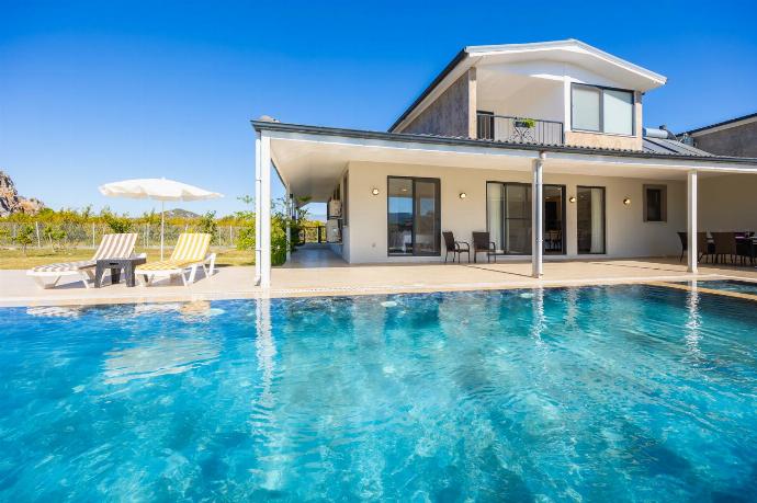 Beautiful villa with private pool, terrace, and garden . - Villa Tolga . (Photo Gallery) }}