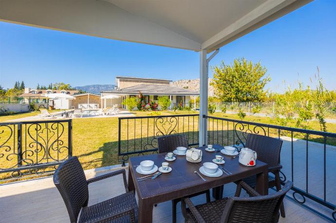 Sheltered terrace area of annex . - Villa Funda . (Photo Gallery) }}